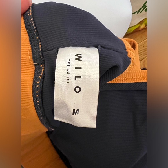 NEW Wilo The Label workout set (size MED) - Picture 3 of 5